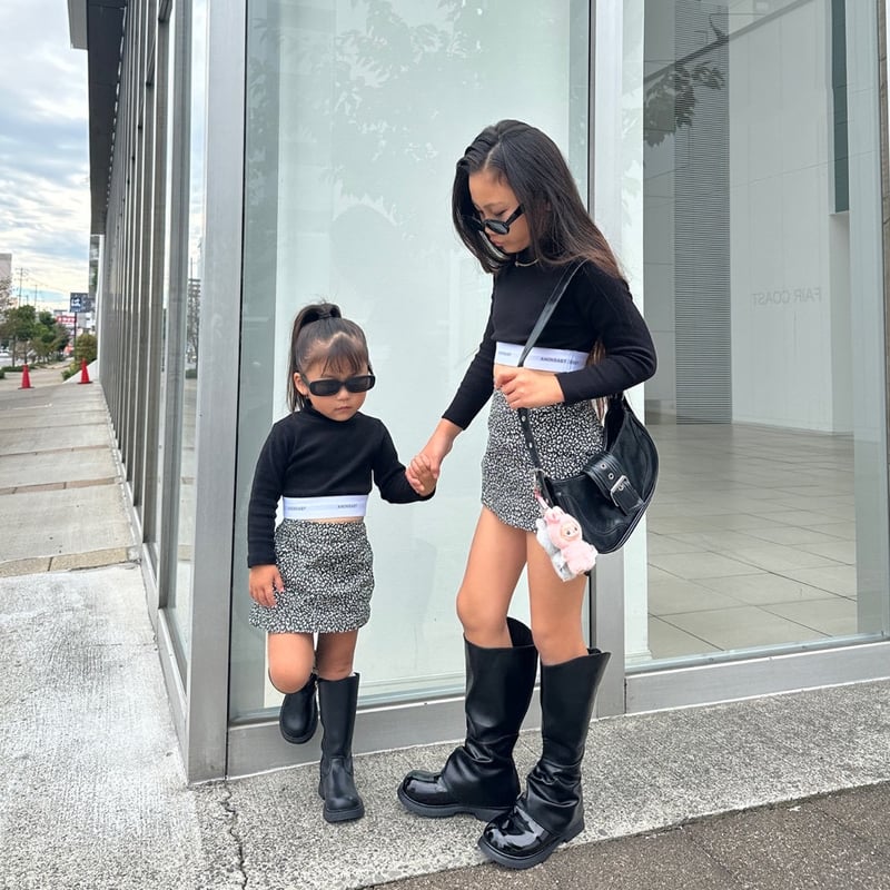 即納〉𝐎𝐫𝐢𝐠𝐢𝐧𝐚𝐥 ANONBABYクロップドトップスAW | anon baby