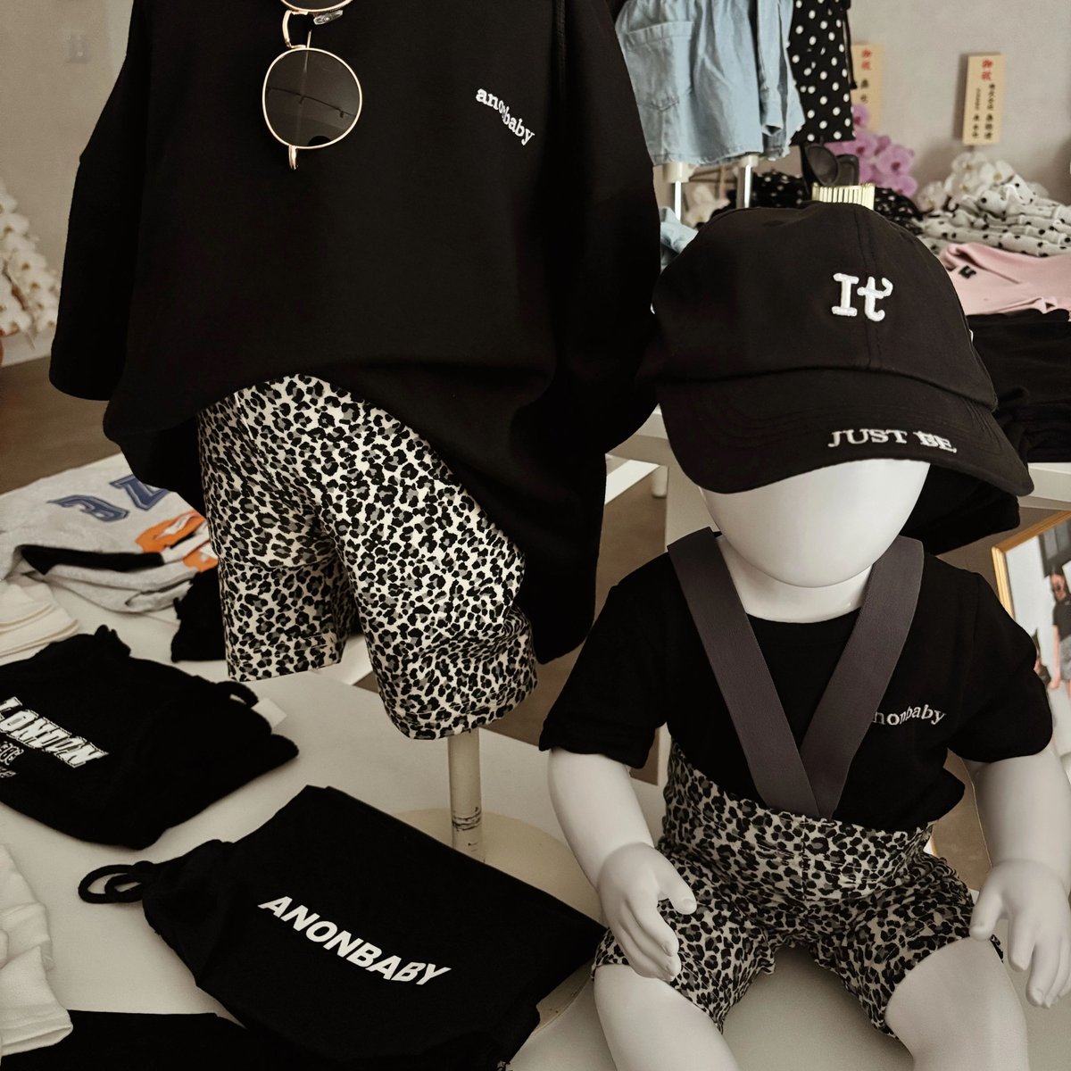 即納》𝐎𝐫𝐢𝐠𝐢𝐧𝐚𝐥 グレーレオパードバイカーパンツ&ベビー