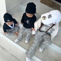 〈即納〉𝐎𝐫𝐢𝐠𝐢𝐧𝐚𝐥 ホワイトレオパード【ベビー&キッズ&ママ】