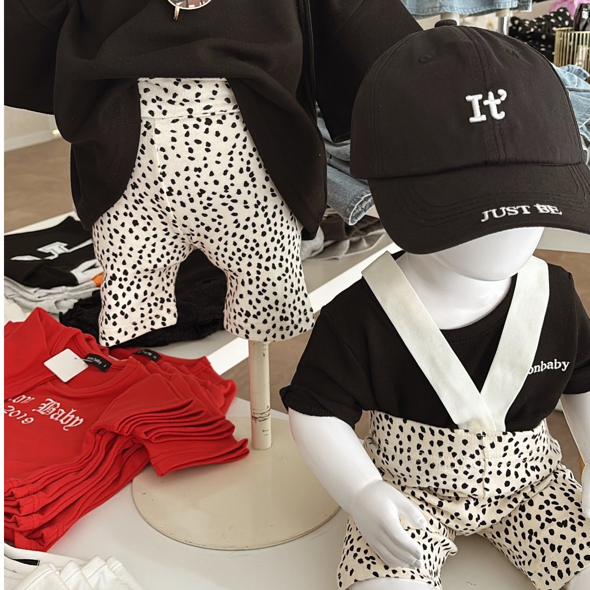 ボトムス anon baby 即納》𝐎𝐫𝐢𝐠𝐢𝐧𝐚𝐥 ダルメシアンバイカーパンツ&ベビー