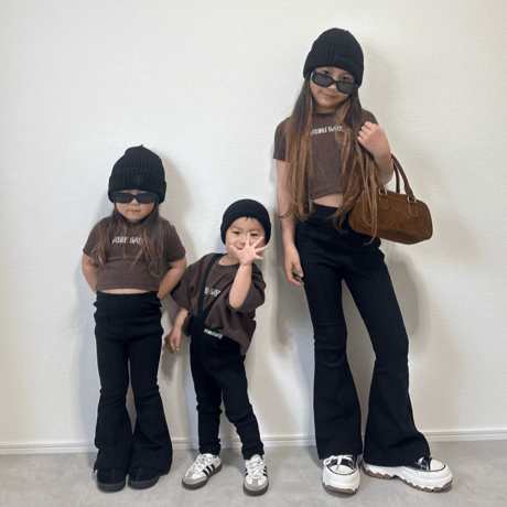 〈即納〉𝐎𝐫𝐢𝐠𝐢𝐧𝐚𝐥 センタープレスフレアパンツ