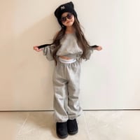 〈即納〉𝐎𝐫𝐢𝐠𝐢𝐧𝐚𝐥オフショルダートップス【グレー】