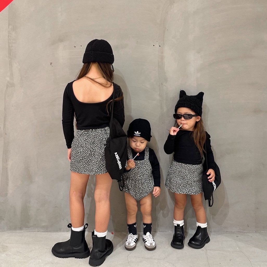 Babylclub ピンク×ブラックレオパードミニスカート　egg 即納〉𝐎𝐫𝐢𝐠𝐢𝐧𝐚𝐥 ブラックレオパードスカート&ベビーサロペット