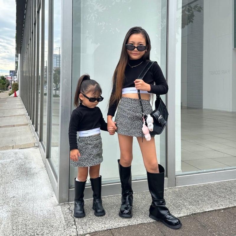 即納〉𝐎𝐫𝐢𝐠𝐢𝐧𝐚𝐥 ANONBABYクロップドトップスAW | anon baby