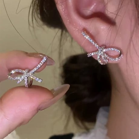 ◆予約◆スパークルノットピアス