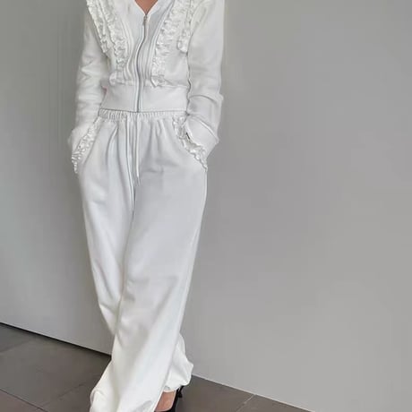 ◆予約◆フリルスウェットセットアップ