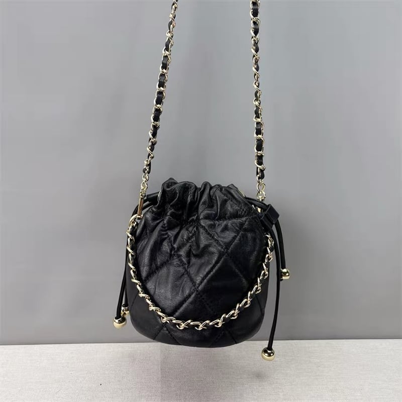 予約】本革キルティングショルダーバッグ | MINSE