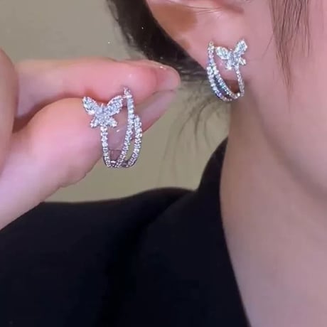 ◆予約◆バタフライループピアス