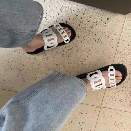 ◆予約◆チェーンストライドサンダル