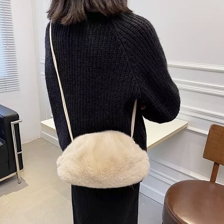 ◆予約◆エコファーポーチショルダーバッグ