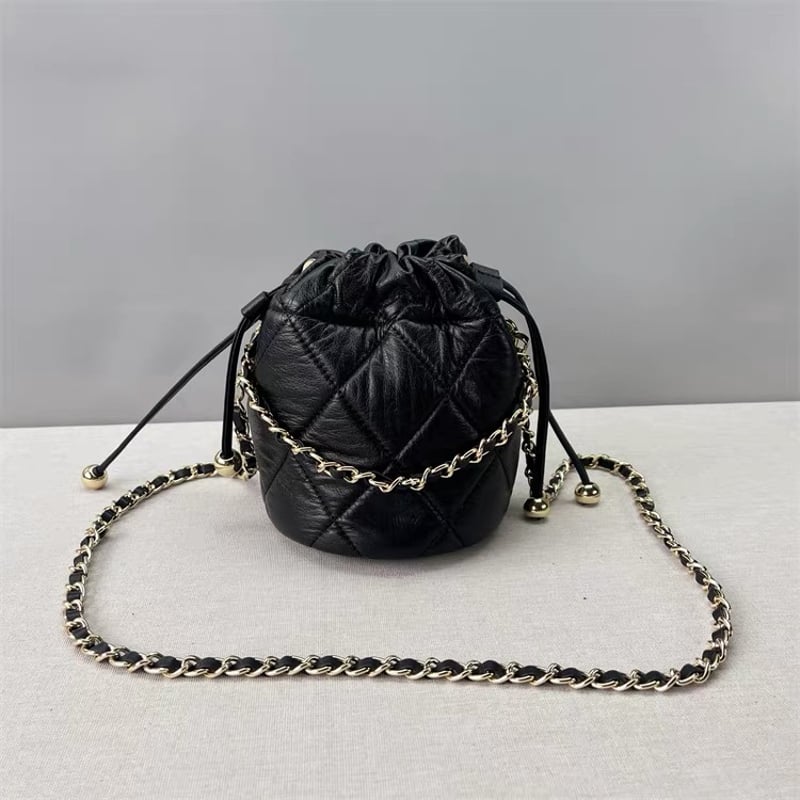 予約】本革キルティングショルダーバッグ | MINSE