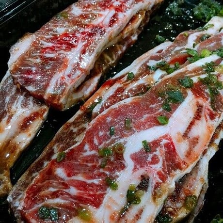 牛骨付きカルビスライス7mm 1Kg (冷凍、アメリカ産)