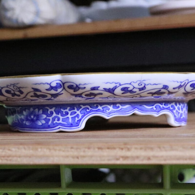 染付牡丹文菓子皿 | 辻精磁社 つじのくら