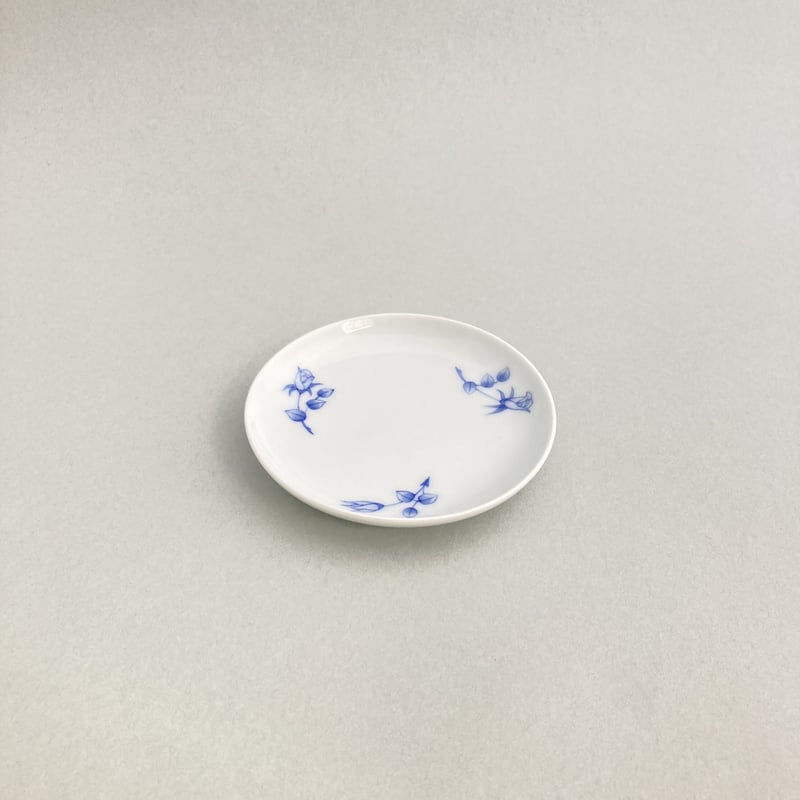染付薔薇文小皿 | 辻精磁社 つじのくら