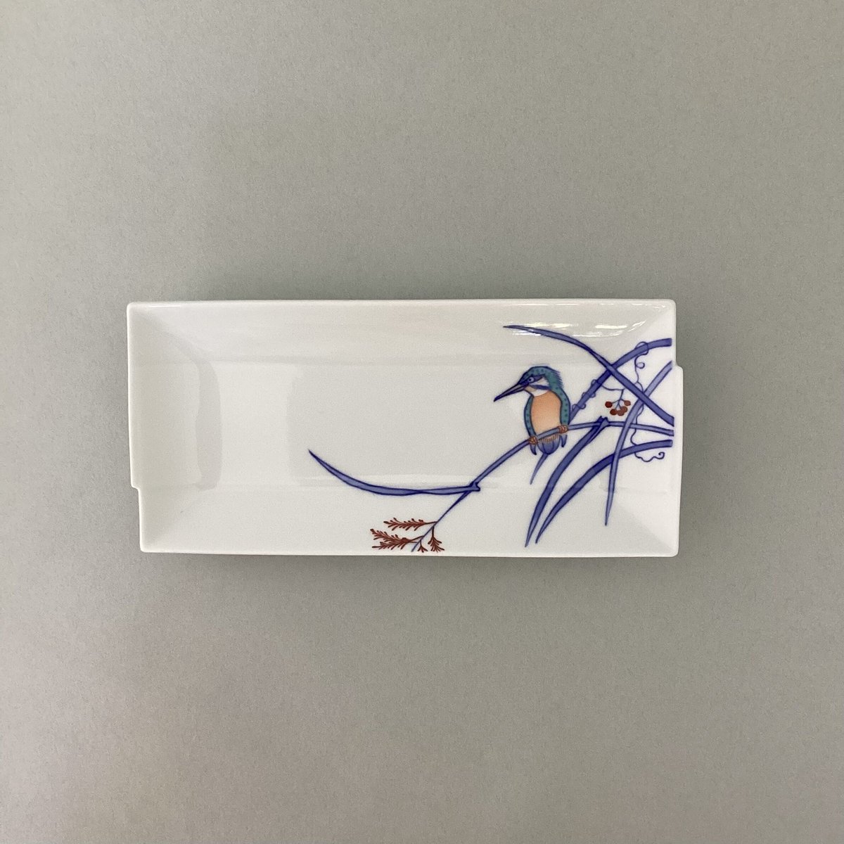 染錦かわせみ文長皿 | 辻精磁社 つじのくら