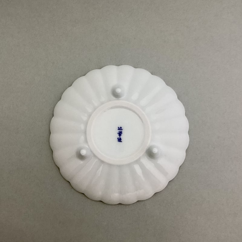 菊型三つ足銘々皿 | 辻精磁社 つじのくら 菊型三つ足銘々皿 | 辻精磁社 つじのくら