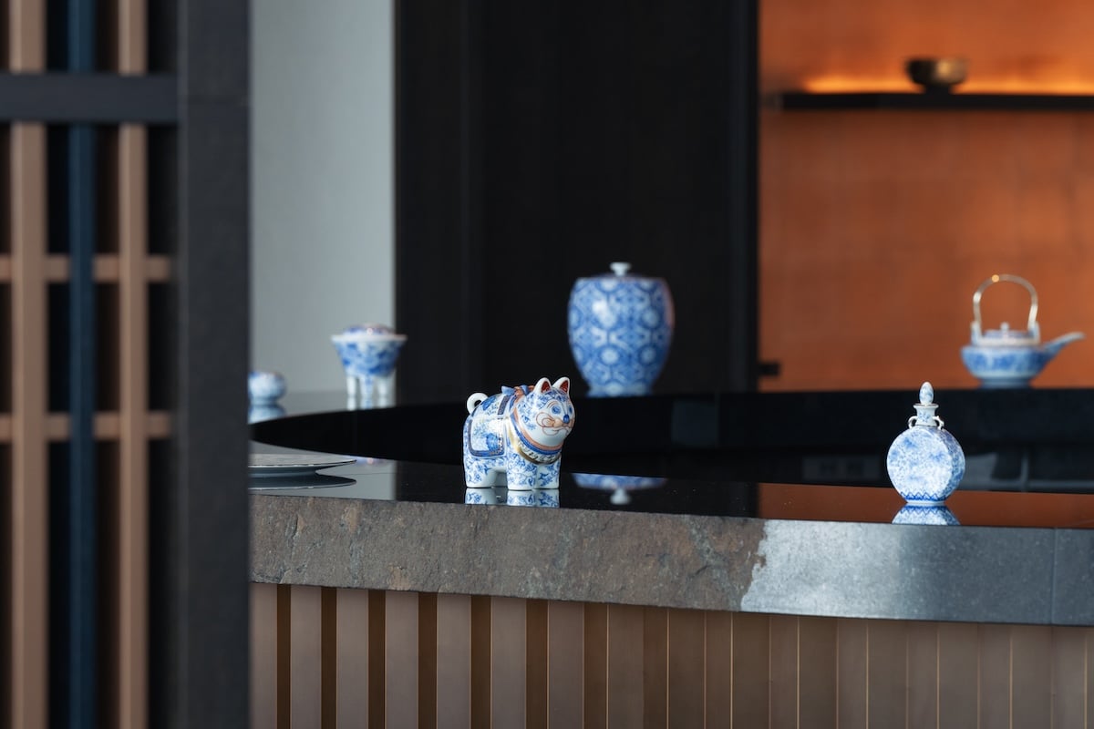 染錦桐文犬筥ボンボニエール | 辻精磁社 つじのくら