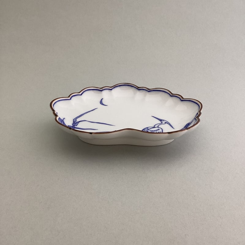 染付鷺文形変皿 | 辻精磁社 つじのくら