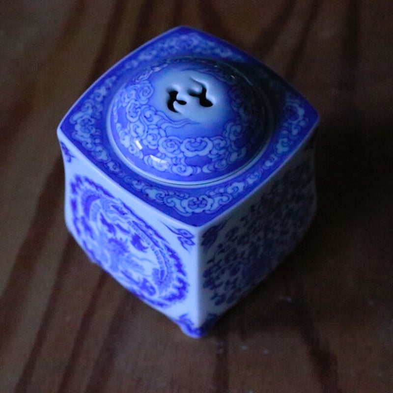 香炉染付磁器