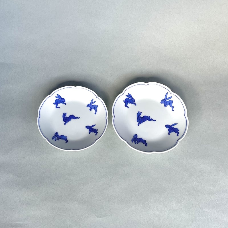 染付兎文銘々皿(小) | 辻精磁社 つじのくら