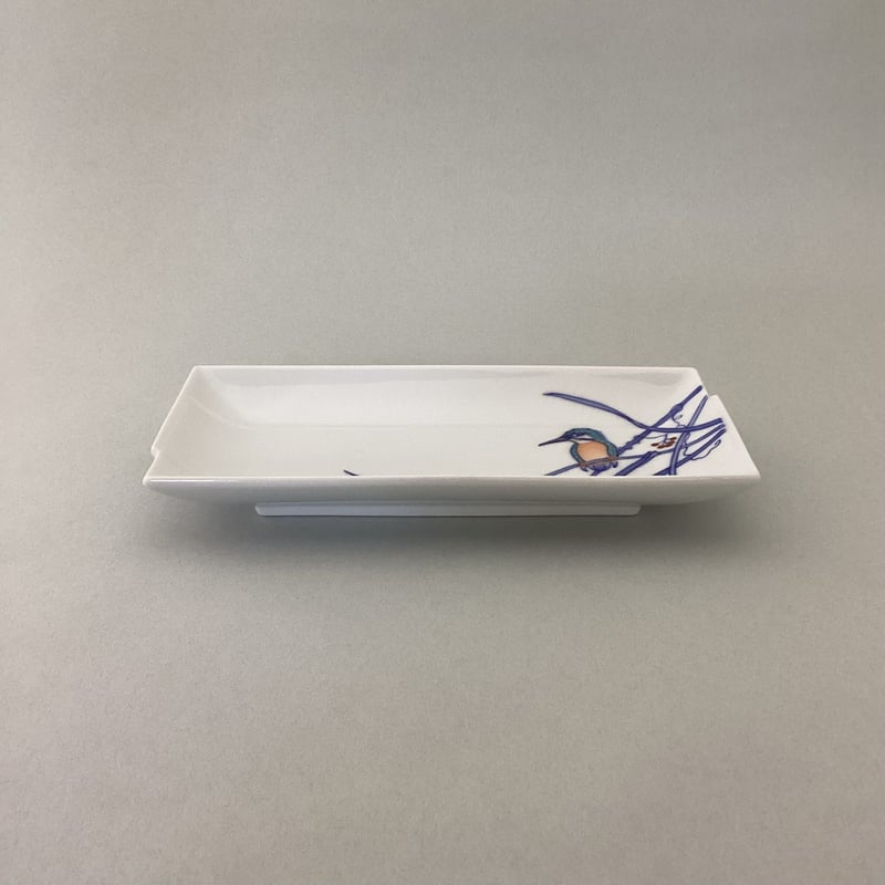 染錦かわせみ文長皿 | 辻精磁社 つじのくら