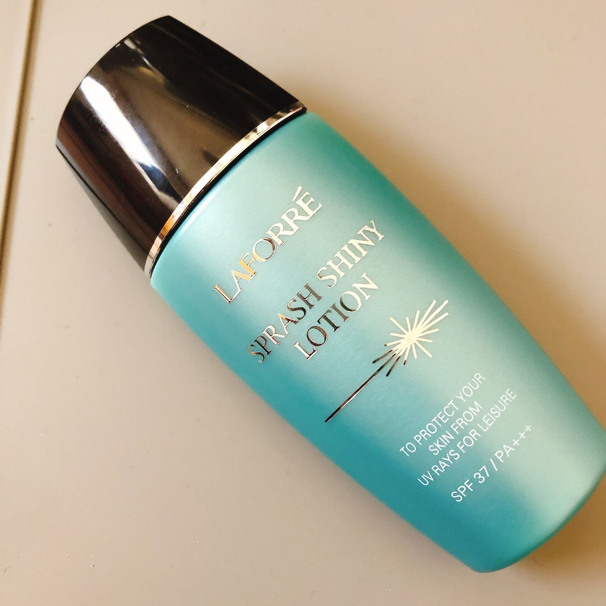 LAFORRÉ スプラッシュシャイニーローション 40ml×2セット（未使用） LAFORRE 日焼け止め ボディ用 白浮きしない 美肌 保湿 うるおい