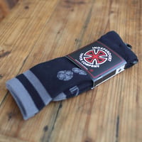 INDEPENDENT CHAIN CROSS SOCKS BLACK インディペンデント ソックス ブラック