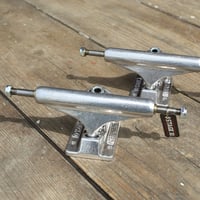 INDEPENDENT TRUCKS STAGE 11 STANDARD / インディペンデント ステージ11 スタンダード