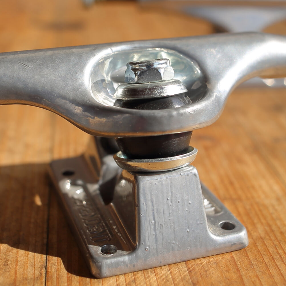 VINTAGE DEAD STOCK] INDEPENDENT TRUCKS STAGE9