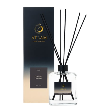 THE AROMA STORE