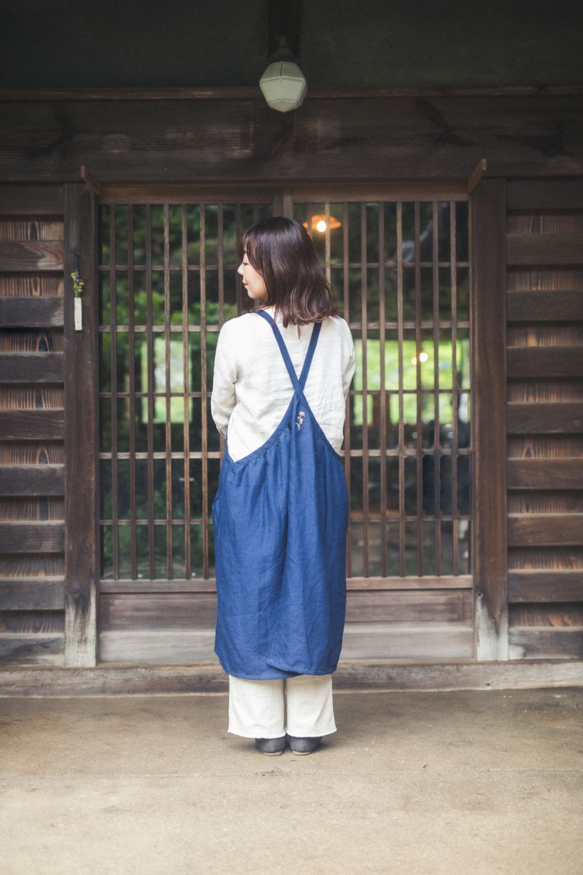 エプロン（藍）　　　　　　　　　　　　　　　　　　linen made in Japan