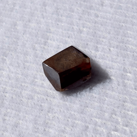 レインボーガーネット  （専用ケース付き）