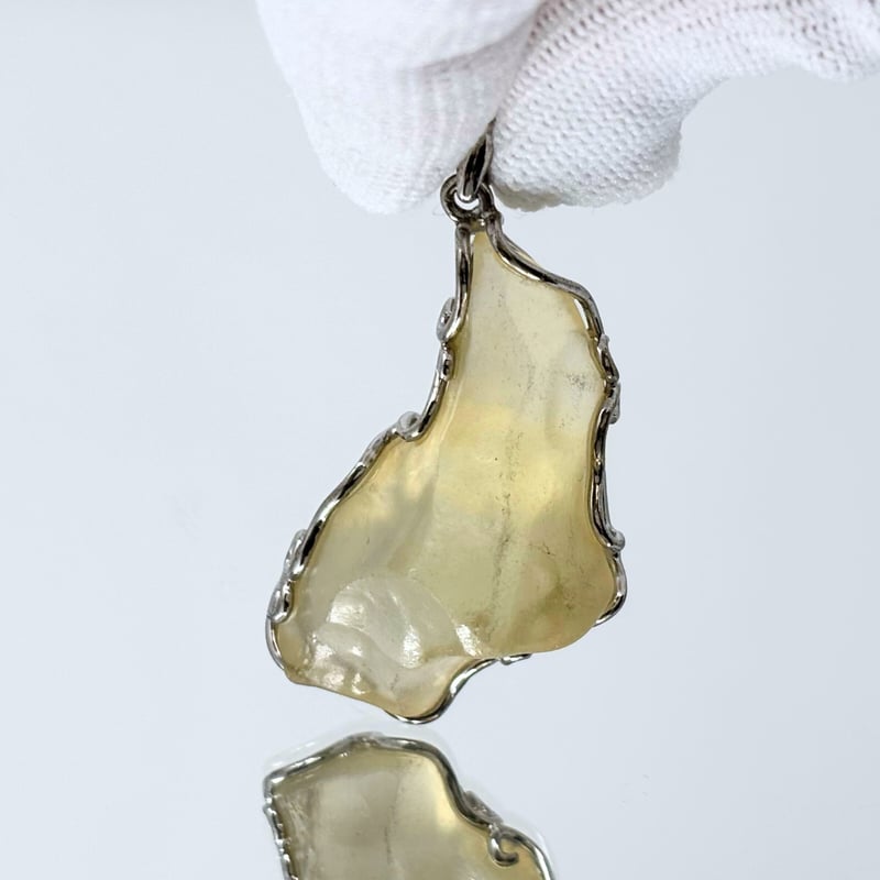 リビアングラス（ペンダントトップ） | Crystal & Marche Mio