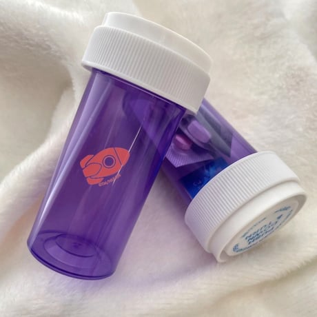 ★追加生産分★🌟💊おくすりちゃん💊🌟𝕊𝔼𝕋（超💥𝗕𝗜𝗚オーロラアクキー+オリジナルピルケース）