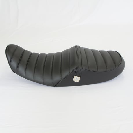 GTR-Series　KAWASAKI　Z900RS　SEAT.ASSY製品 【タックロールパターン・艶消しブラック】0161