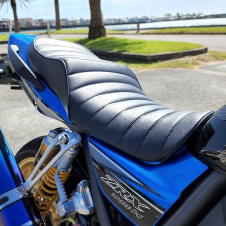 GTR-Series  KAWASAKI  ZRX1200DAEG/1200R/1100  SEAT.ASSY製品  【タックロールパターン・艶消しブラック】0320