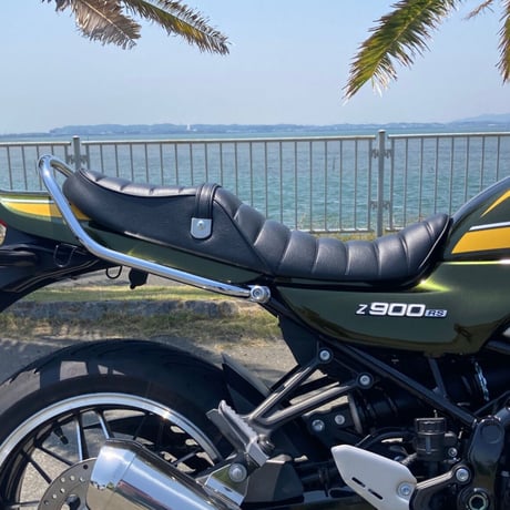 GTR-Series　KAWASAKI　Z900RS　SEAT.ASSY製品 【タックロールパターン・艶消しブラック】0161