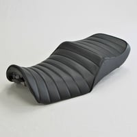 GTR-Series KAWASAKI Z900RS SEAT.ASSY製品 【タックロールパ