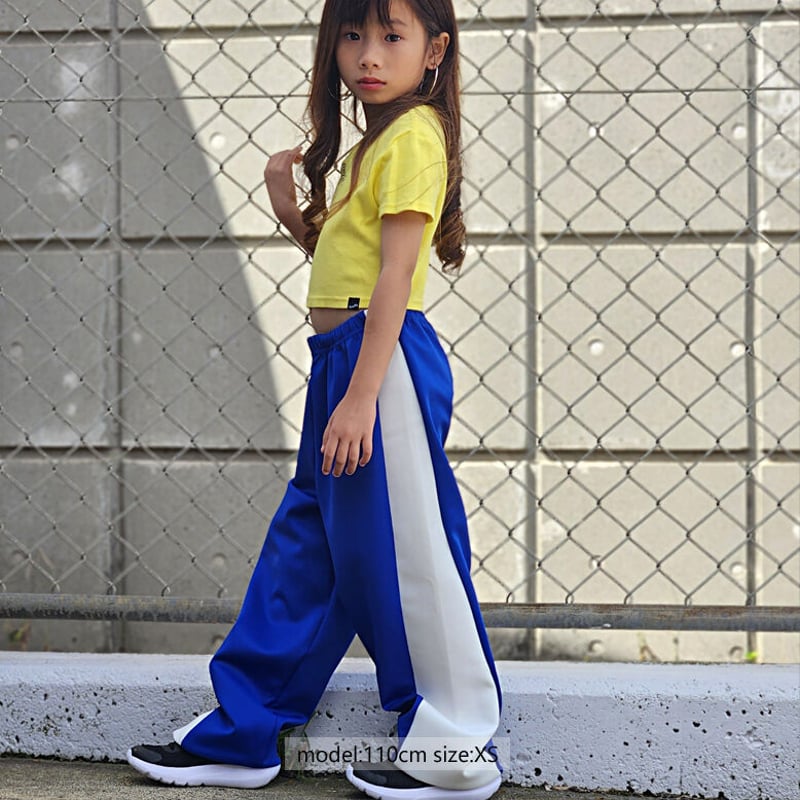 raspberrypie newjeans 着用　ジャージ　パンツ　プリーツ raspberrypie newjeans 着用 ジャージ パンツ プリーツ - メルカリ