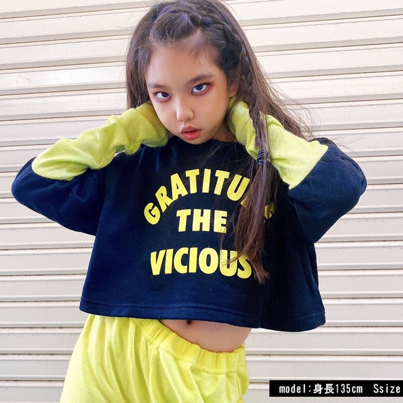 d.i.a. アームウォーマー付きフードファータンクトップ d.i.a. アームウォーマー付きフードファータンクトップ d.i.a.