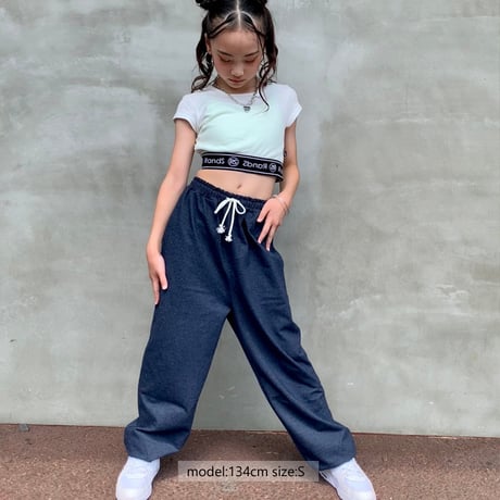 r1026　デニム風ルーズシルエットパンツ