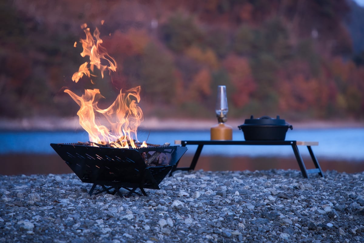 囲炉裏火鉢キャンプ焚き火台山小屋個人所有