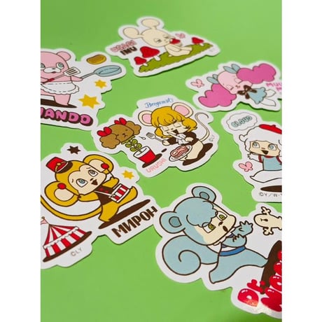 Lunlun YAMAMOTO  Art Exhibition 「Tiny Party」 Original Illustrated Flake Stickers in Tin