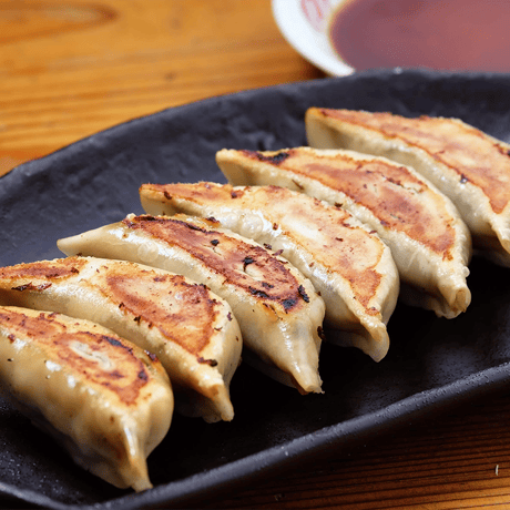 皮も手作り！夢餃子12個入り（2人前）