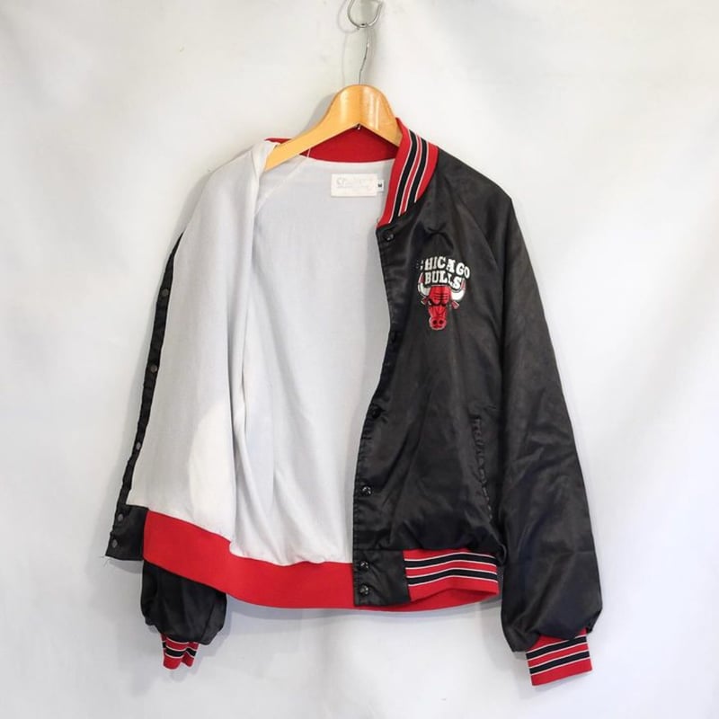 90s CHALK LINE シカゴブルズ ナイロンアワードジャケット MADE 90s CHALK LINE シカゴブルズ ナイロンアワードジャケット MADE
