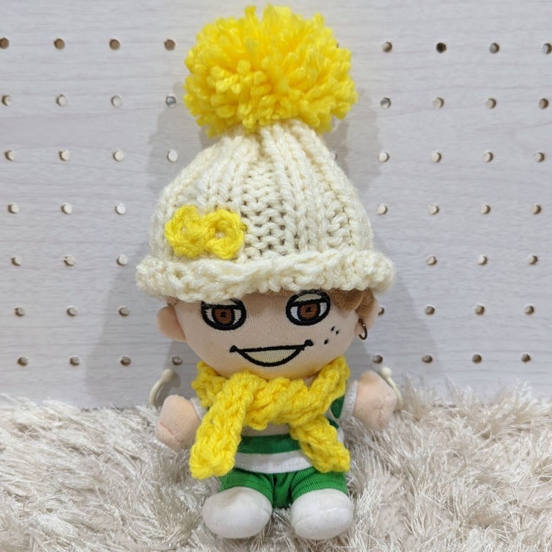 ちびぬい】リボン付きニット帽(ポンポン大・黄色) | ぬいふく工房 ちびぬい】リボン付きニット帽(ポンポン大・黄色) | ぬいふく工房