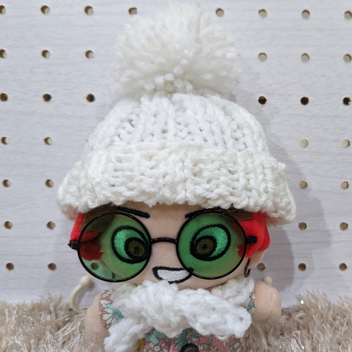 ちびぬい】ニット帽（ポンポン大・白） | ぬいふく工房