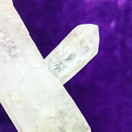 ♦︎世界で最も美しいアメジスト♦︎人生を好転させる⭐︎虹入り女神様の宿る ベラクルスアメジスト結晶原石