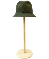 Hat-eight-