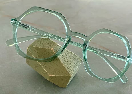 【PCメガネ・度なし】ブルーライトカットグラス / EDGY / clear green